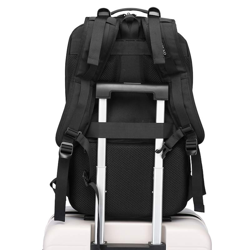 DanielEden luxury back bag